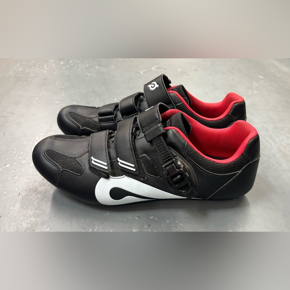 Peloton Cycling Shoes Black Red Sizes EU 37 or 43